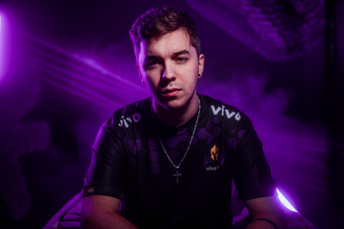mwzera's tweet photo. Bom como vocês já sabem vou jogar o #VALORANTChampions pela @VivoKeyd (por emprestimo) e também agradecer aos meninos pela oportunidade e confiança, vamo que vamo rapaziada!

E também obrigado @gamelandersgg por fazer isso acontecer! ❤️ https://t.co/BvhZdbjBOV
