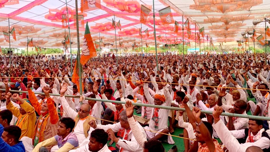 ArunSinghbjp's tweet photo. बेरोजगारों को भत्ता देंगे, बिजली के दाम नहीं बढ़ाएंगे, विकास करेंगे, यह सब झूठा साबित हुआ है जनता त्रस्त है और इस बार विधानसभा उपचुनाव में जनता कांग्रेस को सबक सिखाएगी। @BJP4Rajasthan https://t.co/NQfxyAQHCp