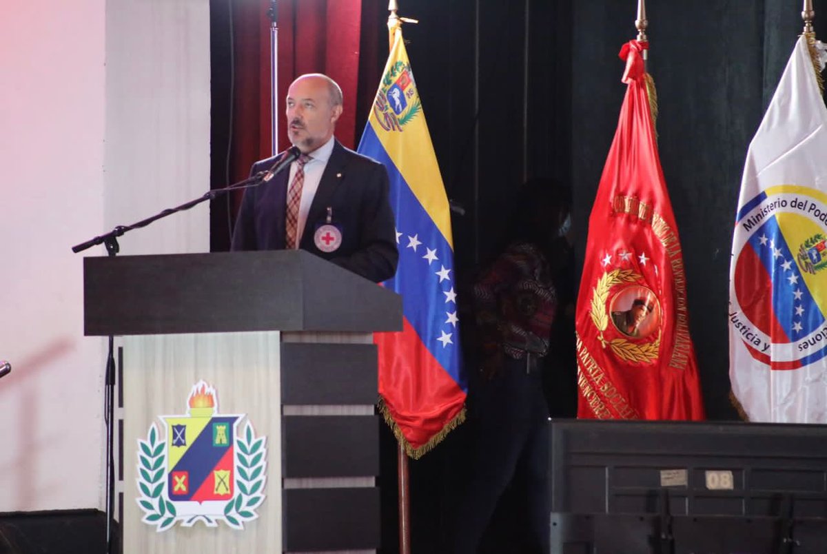 🇻🇪 || Este lunes presidí el Taller de Fortalecimiento del Nuevo Liderazgo de la Fuerza Armada Nacional Bolivariana, en materia de Derechos Humanos, con el objetivo de fomentar el conocimiento y los valores propios para un liderazgo humanista.