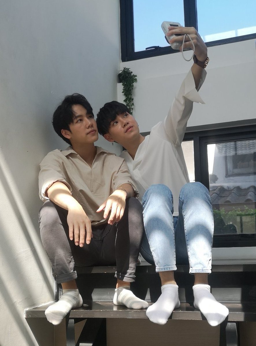 farsyin_anw's tweet photo. ท่านั่งคู่กู 55555555555555555555555555555555555555555555555555555555555 https://t.co/JzyC1Ldqeo