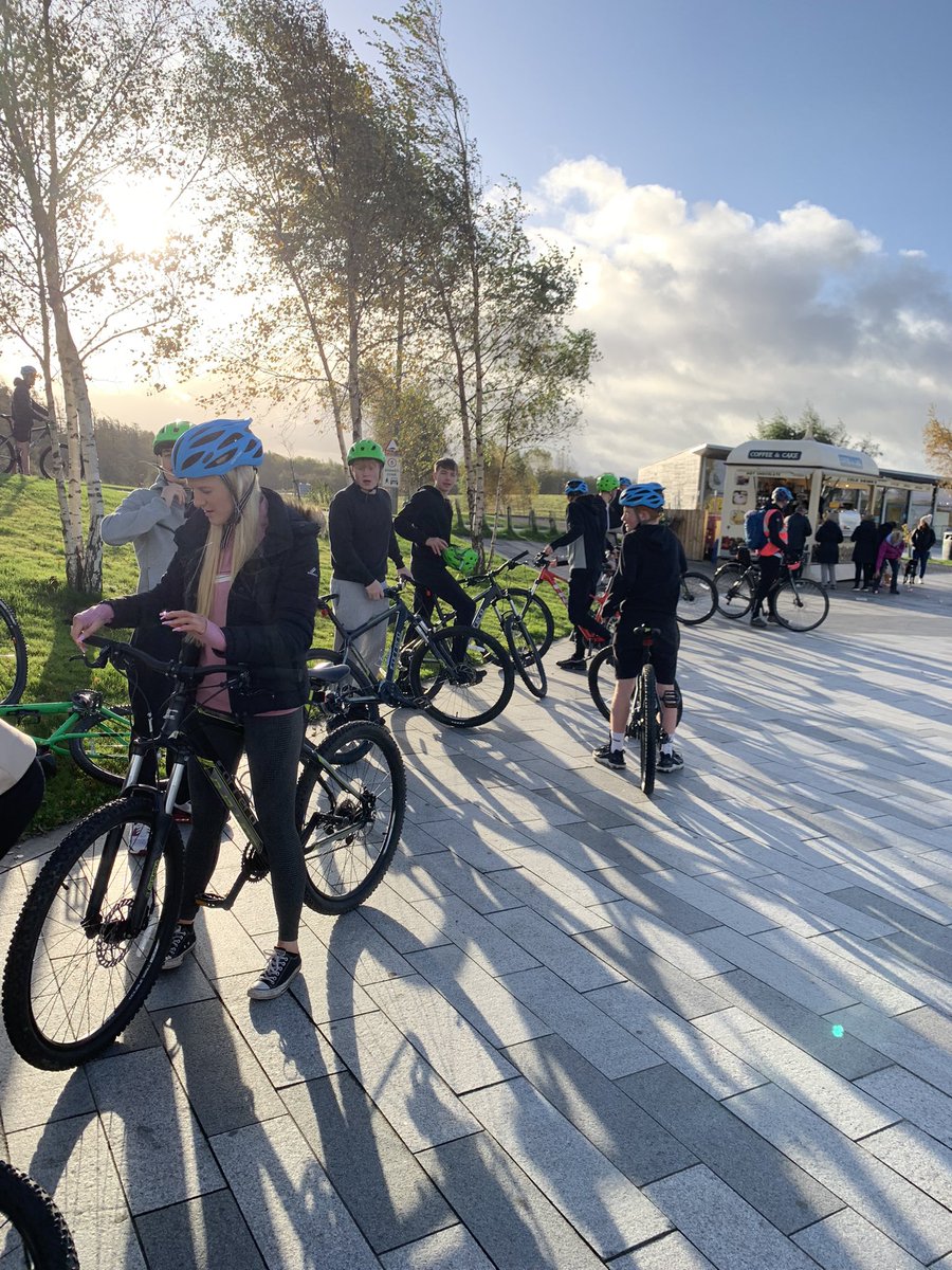 What a great start to the week - Leaders completed their first class ride today since completing their cycle training with <a href="/SustransScot/">SustransCymru</a>⭐️
Thank you Bryan for the hot chocolate😋 

<a href="/GHS_PEGHS_PE/">GrangemouthHSPE</a>