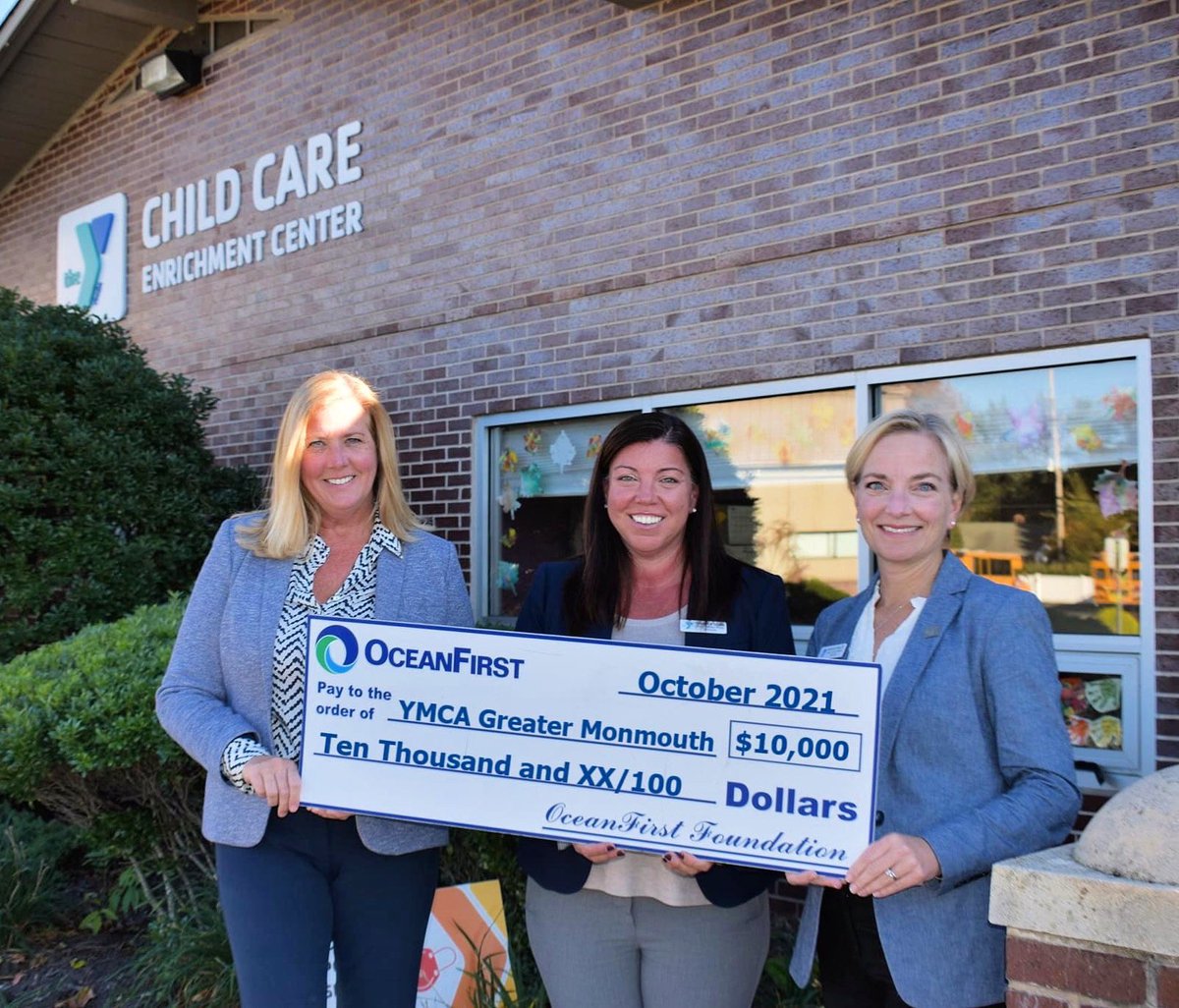 yjerseyshore's tweet photo. Our #YMCA is honored to have been awarded a grant by @oceanfirstfdn to strengthen lives. 👏 💛 This support helps us provide affordable child care & camp, nurture mental & physical health, & continue crisis response. THANKS for helping us to be here for all! #OceanFirstFoundation https://t.co/Tto0QVn2R9