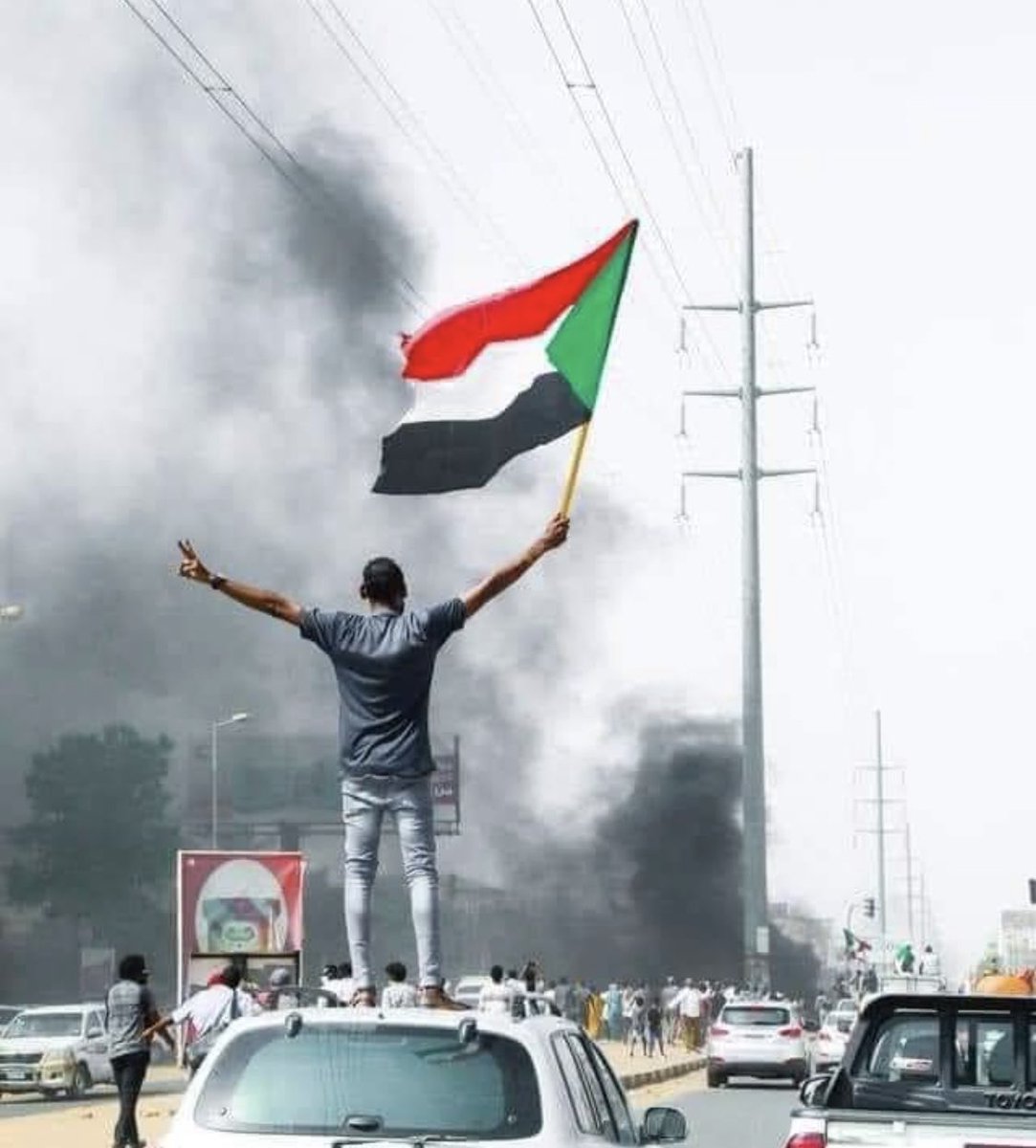 ZouhirAlShimale's tweet photo. The vast majority of the #Sudanese people have no access to internet. Their voice is being silenced. Be their voice and spread awareness about their struggle against authoritarian dictatorship of the military across social media

#SudanCoup #SudanProtests https://t.co/AnRSMcPRqw