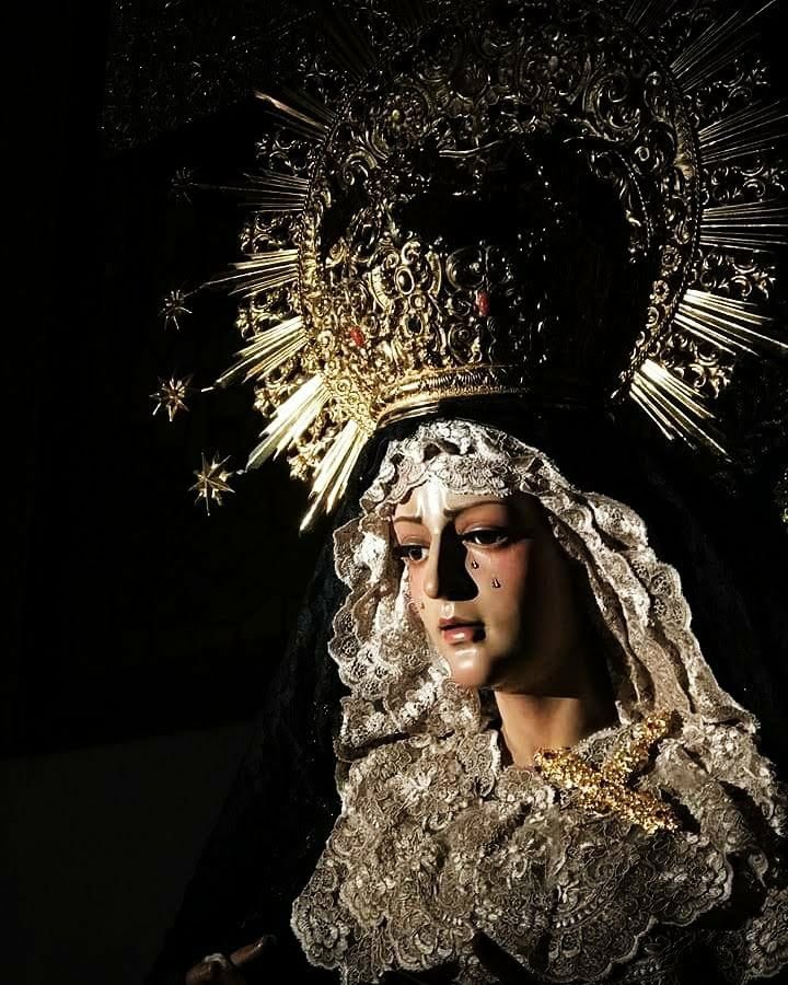 EXTRAORDINARIO ROSARIO DE LA AURORA | 1 DE NOVIEMBRE.

El próximo 1 de noviembre durante el rezo del Rosario pediremos por el alma de todos nuestros difuntos y agradeceremos a la Santísima Madre de Dios por su protección sobre aquellos que consiguieron sanar.