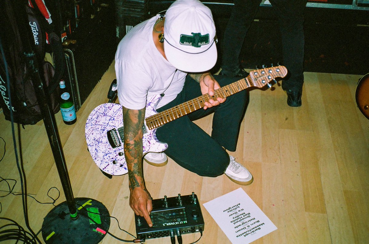 Rehearsing some tunes for the upcoming tour!  Film snaps by <a href="/billverstein/">Billy Hamilton</a> 

Get your tickets asap - many shows are close to being sold out!

🎫 SilversteinMusic.com/tour-dates