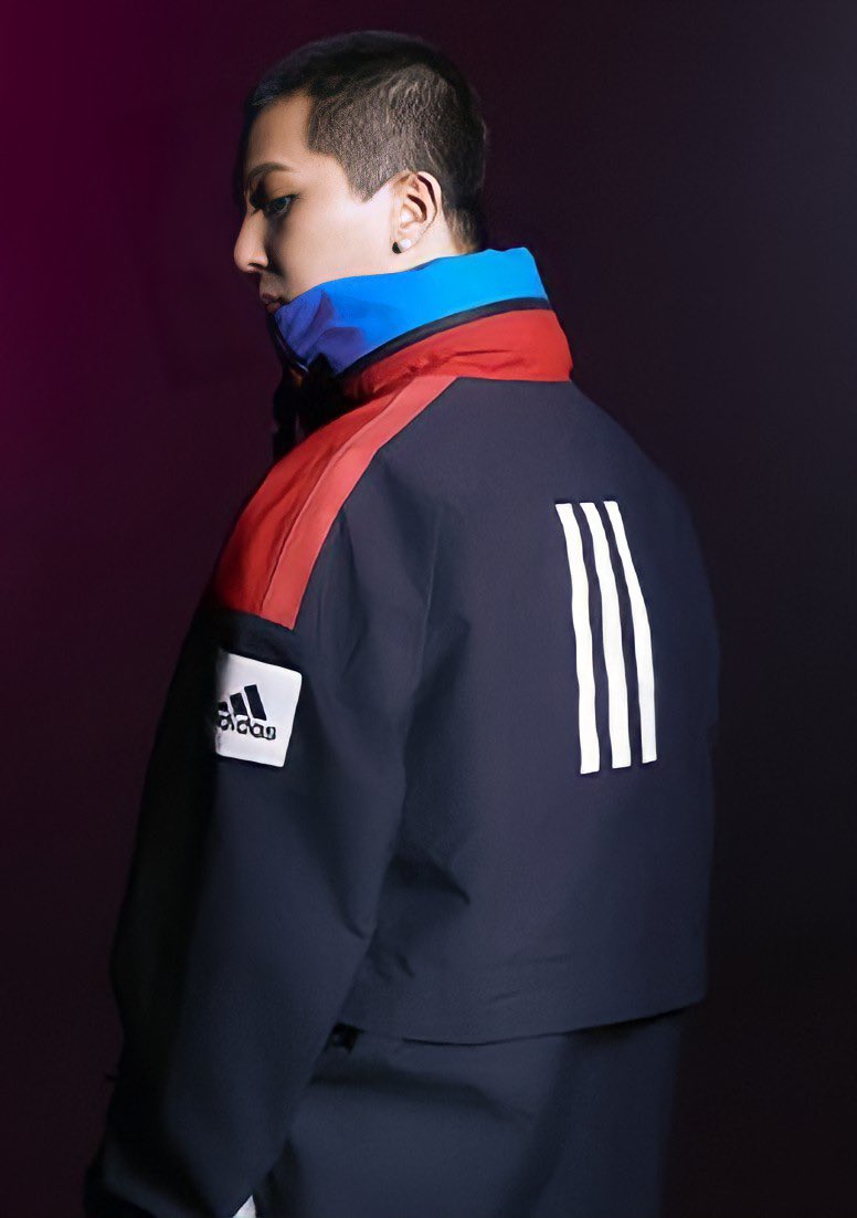 Arab_WINNER's tweet photo. 211025 - [ 📸 ]

مينو لصالح العلامة التجارية Adidas: My Shelter Seoul Edition❤️‍🔥

#️⃣ #MINOxAdidas
🔗 https://t.co/Ye8cQ8f17P
🐻 @official_mino_
⛓ [ #مينو #MINO #송민호 ] https://t.co/tZS72yADRt