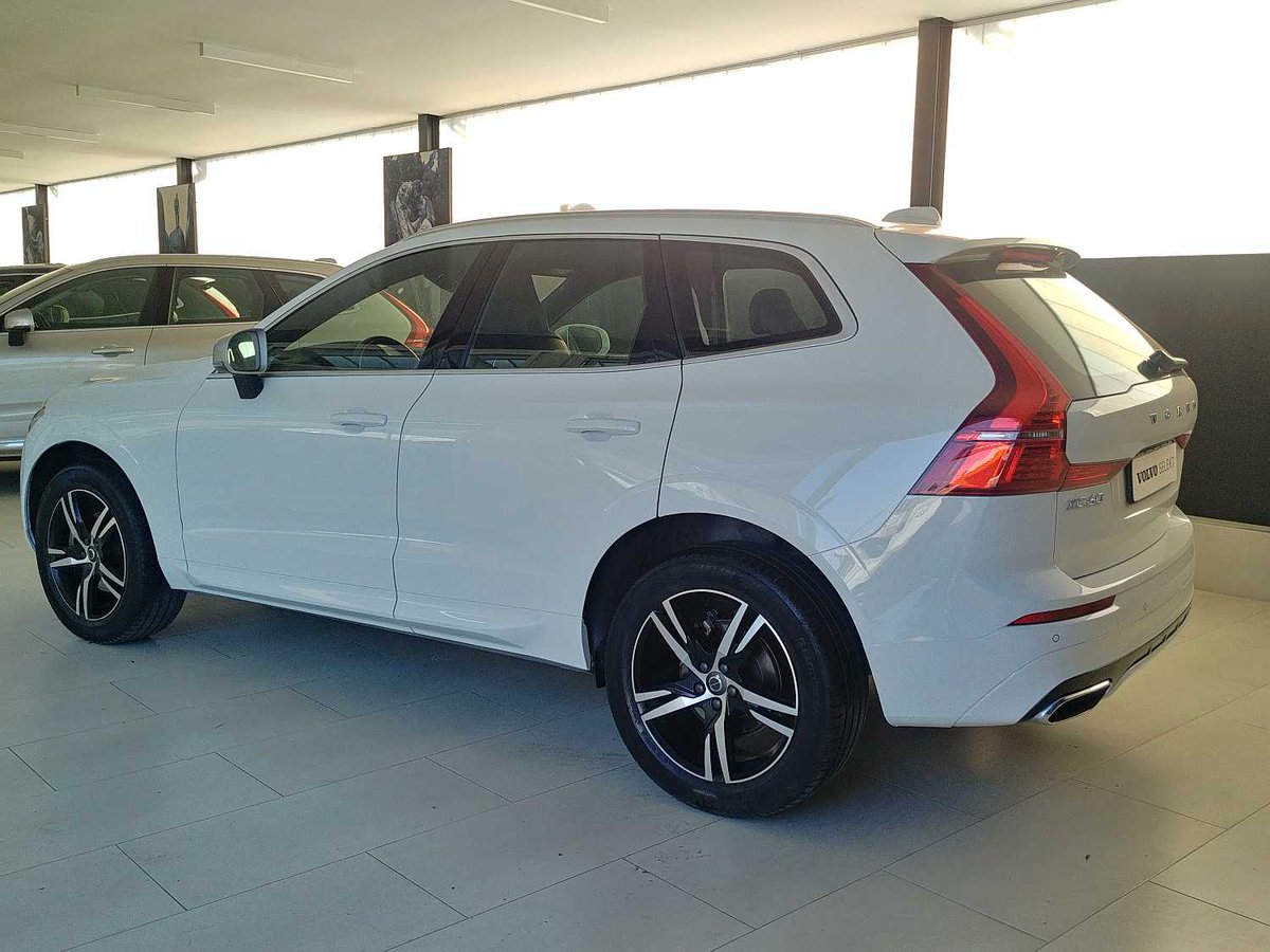 AutoSuecia's tweet photo. Oferta del día:

XC60 D4 Rdesign Auto  
Diésel 190cv

Acabado deportivo int/ext R-design,LED,cuero y alcántara,Ajustes conducción,Smartphone integration,levas,gps,sensor del/tras,llantas19"

09/2019 - 71911kms

Más información: https://t.co/9d7ecST7q4 https://t.co/L16wNbsMHJ
