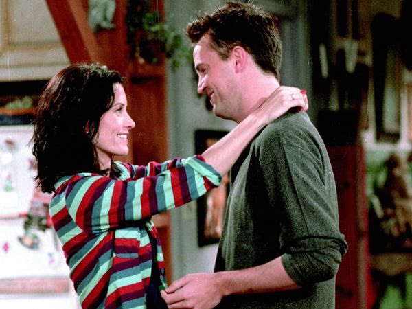 cupofmariel's tweet photo. No les pasa que ✨✨ parejas de sitcoms ✨✨ https://t.co/G2jORKKYlU