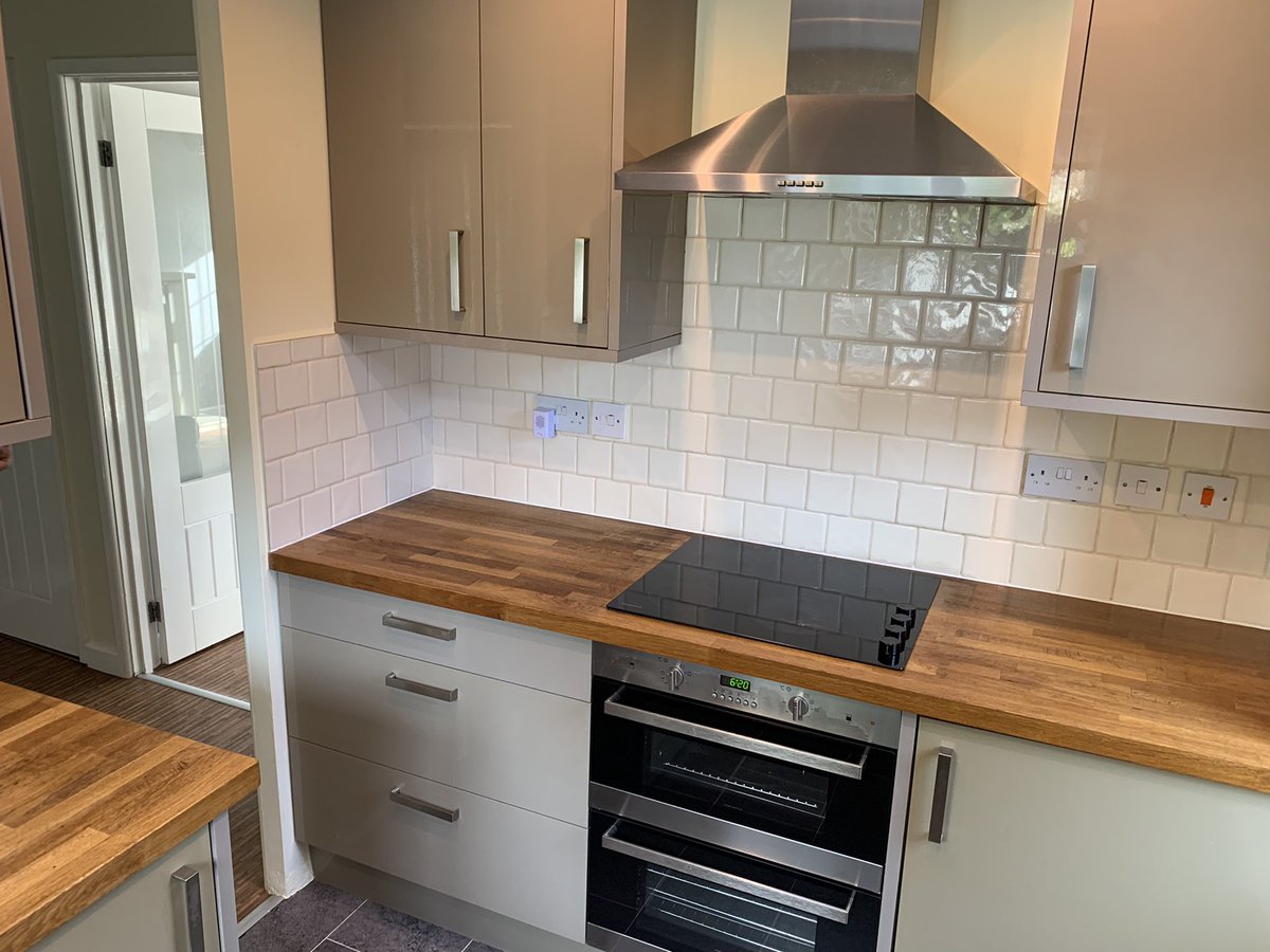 LetItBeProperty's tweet photo. 🏠 New to the market 🏡 - TO LET £775pcm - Three bedroom semi-detached house situated on Burlington Drive, Stafford, ST17 9UL. ☎️ 01543 547 548 📧 office@letitbeproperties.com #Stafford #tolet #semidetached #house https://t.co/fEFDV9tStM