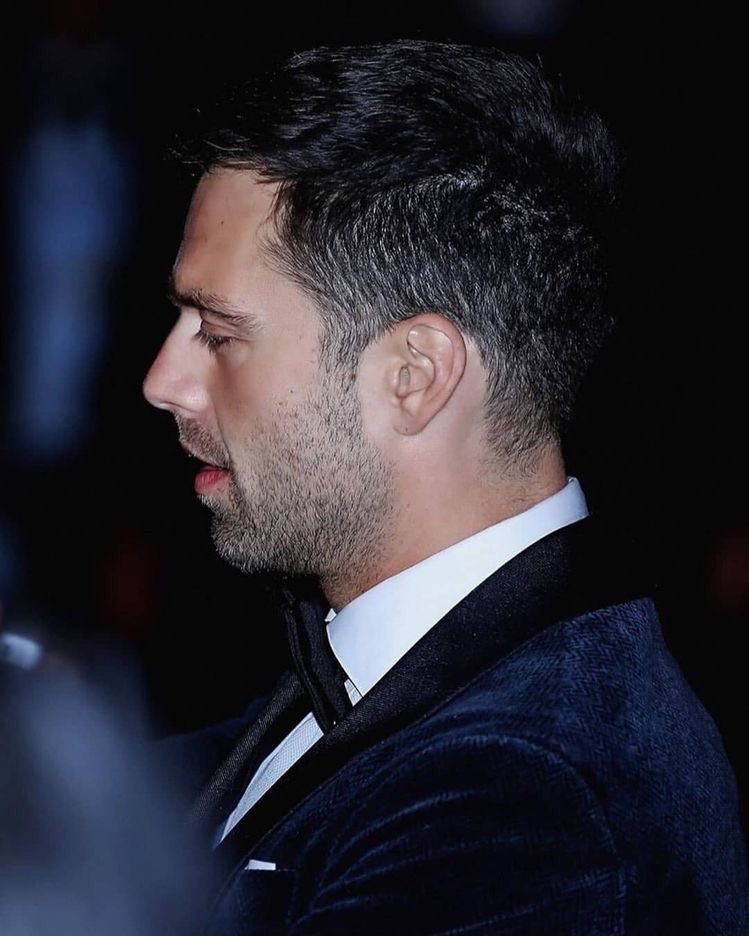 hourly sebastian stan (@hourlyseb) on Twitter photo 