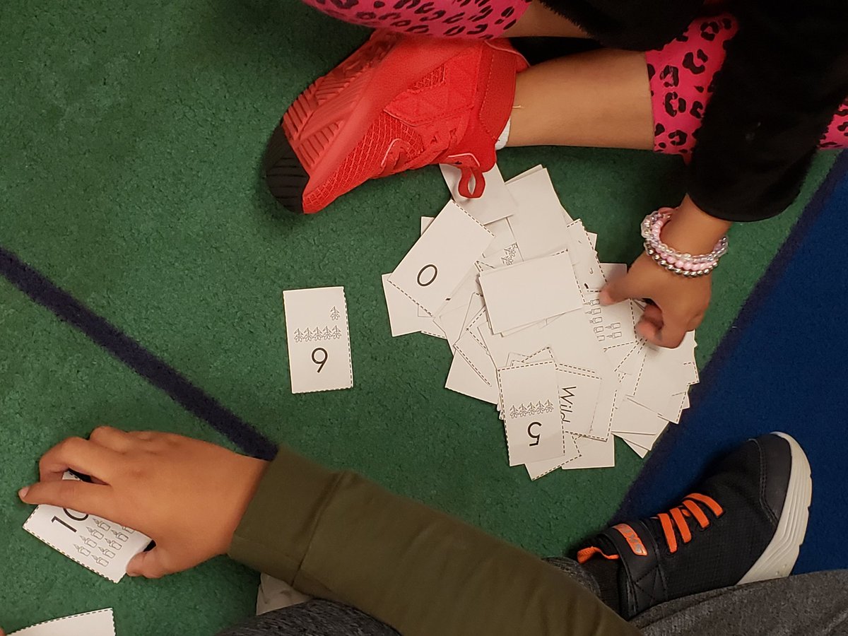 MarreroMoves2PK's tweet photo. ...Make 10, share and compare stories, 120 chart puzzles and Hour Space Race #enterpriserockets https://t.co/fDx0O45TAV
