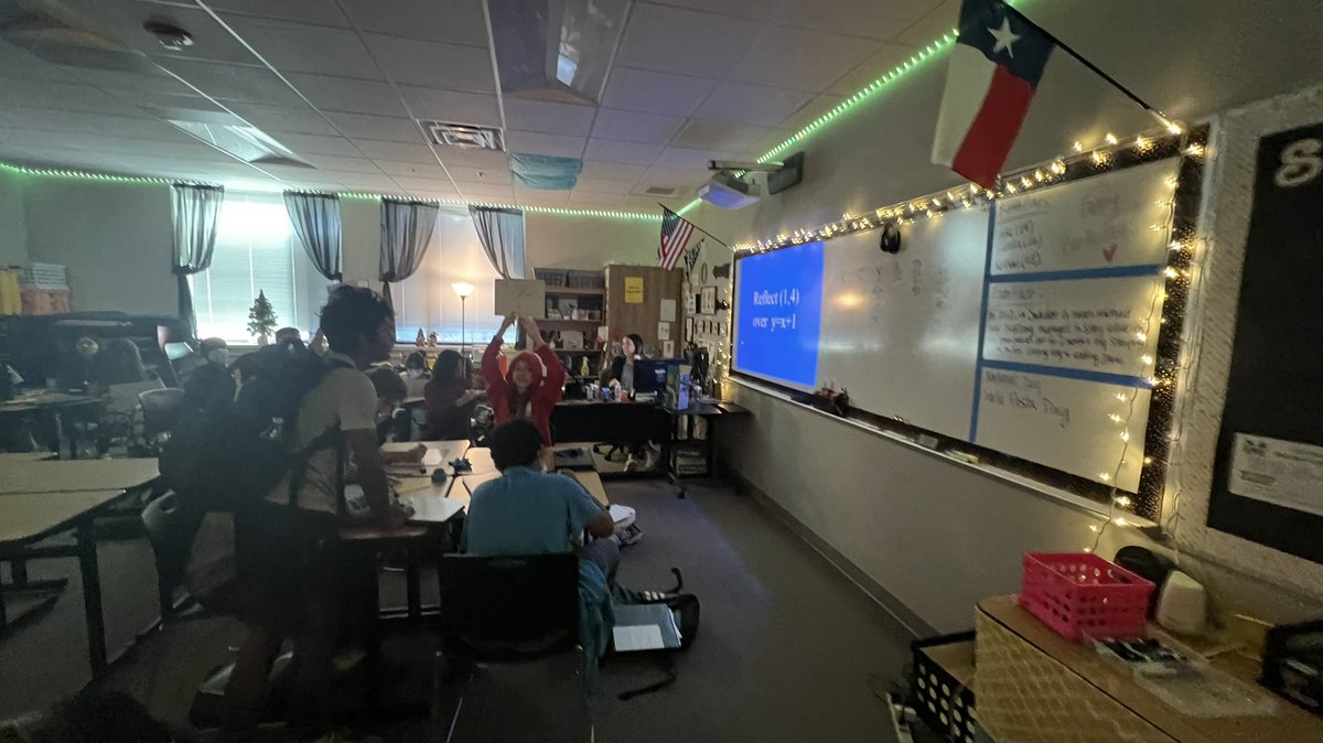 CoachOgroske's tweet photo. One final round of #Geopardy!!! @FISDSecmath @2018Memorial https://t.co/0LSfZceeHS