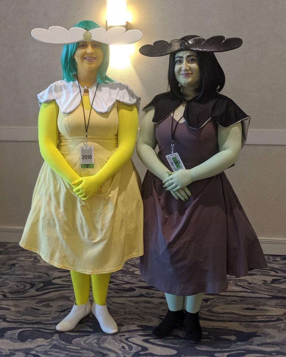 EmpireCityCon's tweet photo. Heaven and Earth beetles OTP? Heaven and Earth beetles otp. #EmpireCityCon #StevenCon #StevenUniverseCosplay https://t.co/ZM0kDY1Z0w
