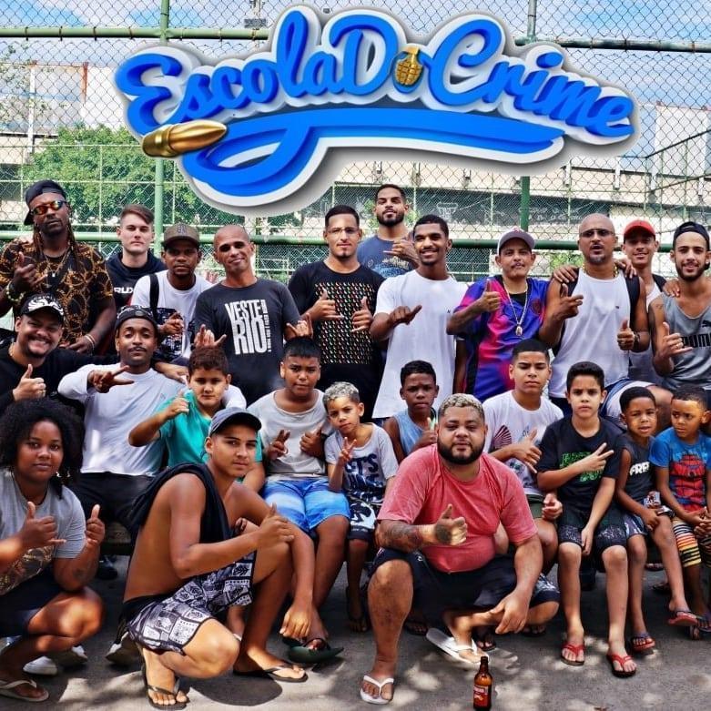 escoladocrime's tweet photo. Isso é escola do crime ✌️ https://t.co/ggrUjkZSHs