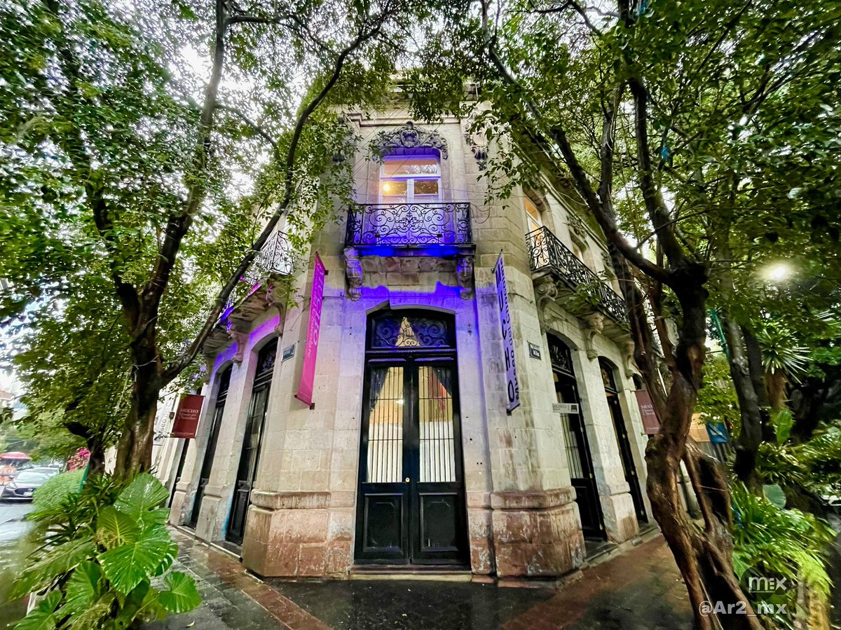 mex_experiencia's tweet photo. :#MEXicoEnUnaFoto🇲🇽📸 #DesdeMiLente:
“MUCHO Museo del Chocolate” (Cuauhtémoc, CDMX)
El museo está ubicado en una casona de dos pisos construida en 1909 cuidadosamente restaurada en 2010 (un siglo después), por las arquitectas Ana Rita García y Ofelia Regalado.
@ChocolateMUCHO https://t.co/n2XwlQ15ko
