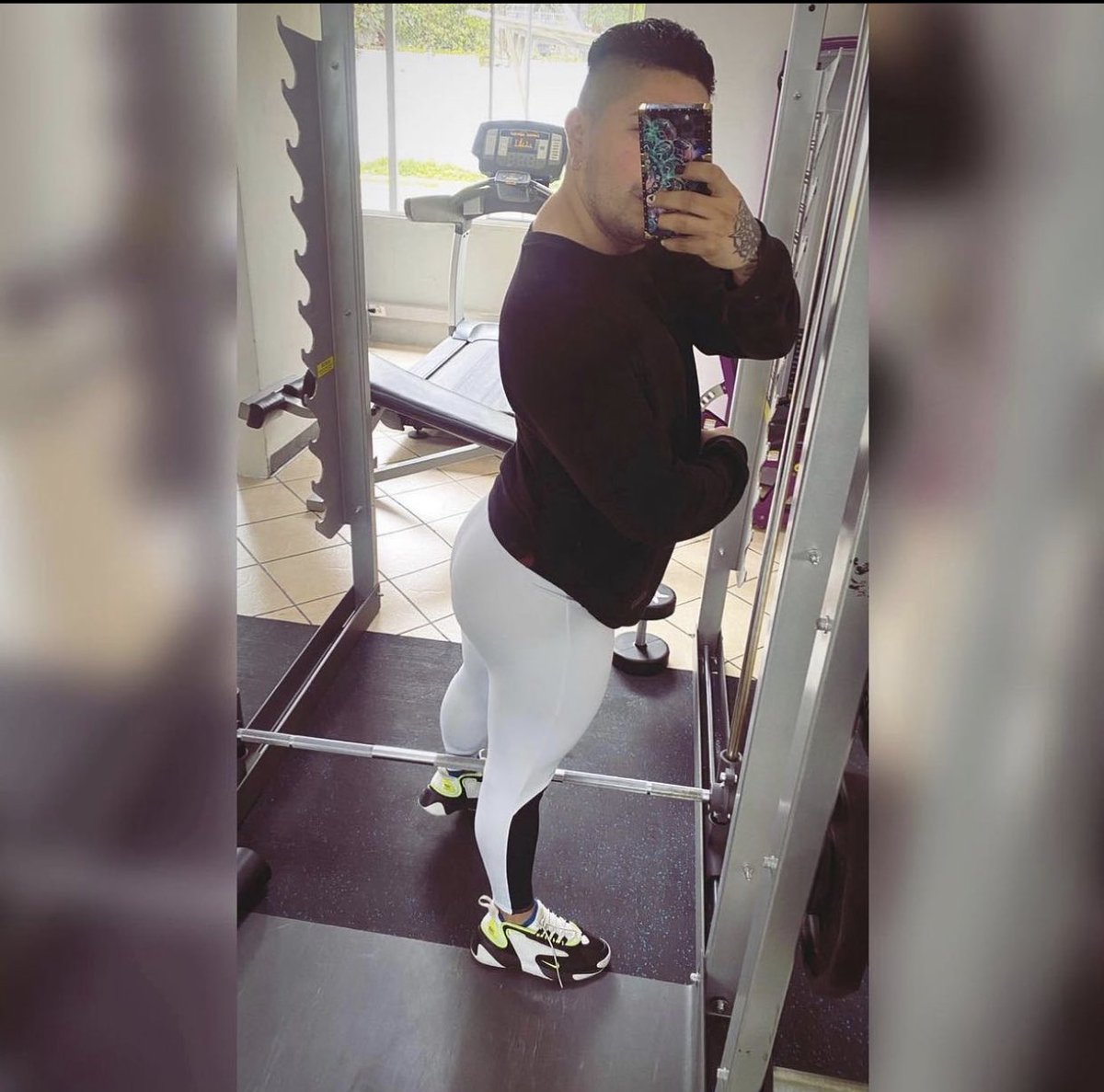 JOSEVASQUEZSV's tweet photo. #fitnessstyle #fitnesslifestyle #fitnesslife #gymlife #gymaddict #fitnessmodel #motivation #fitandhealthy #lifestyle #mylife #mystyle #instagym #instafit #fitfam #fitnessmotivation #sportstyle #fitnesswear #bestyled #instastyle #activewear #blackpassion #colors
#piernas #gym https://t.co/MMELzlG23V