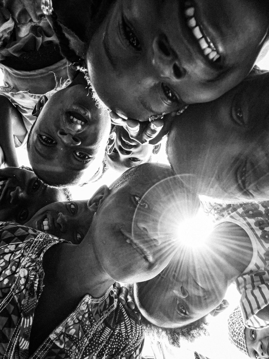 SVADigitalPhoto's tweet photo. Join us tomorrow, October 26th at 7pm ET on Zoom for our next i3 lecture featuring Fashion and Documentary photography Malike Sidibe!
Link to join: https://t.co/cAd0rUCCa3
#i3 #lecture #sva #MPSDP #photography #10thanniversary https://t.co/KD8YZOFoSJ