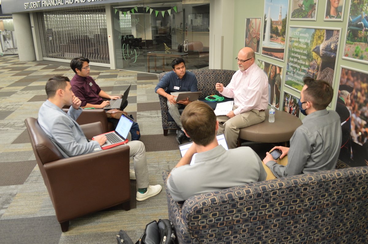 UNTPLP's tweet photo. Our members have been hard at work for the past two weeks on their McKinsey case study! They have not only been able to work on real world problems, but they have also been able to present to and get feedback from seasoned professionals 🦅

#untplp #morethanaprogram https://t.co/xHVlhF0OBK