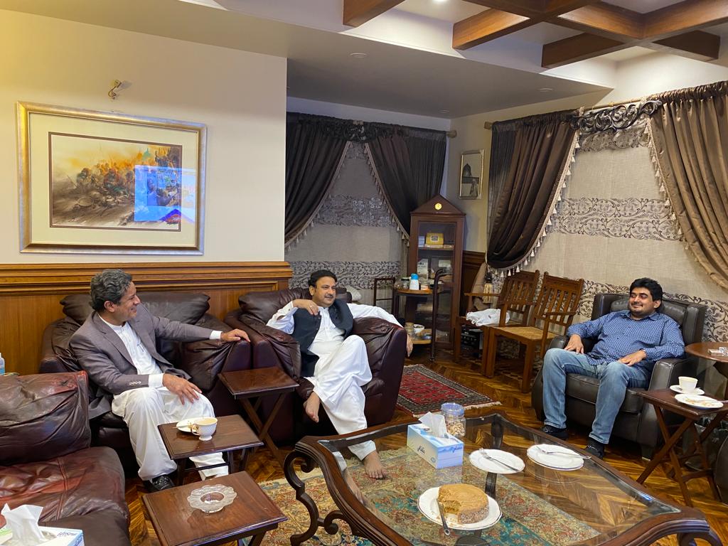 rajper_5's tweet photo. Barrister Shiraz Shoukat Rajper &amp; Zia ul Hassan lanjar  
@shirazsrajpar @FaryalTalpurPk @BBhuttoZardari @ZLanjar @AseefaBZ @AAliZardari https://t.co/UvJVwPB0I8