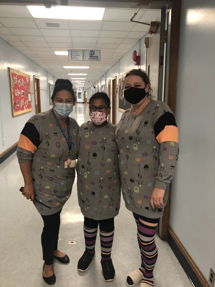 When it’s pajama day and you show up wearing the same outfit….you take a pic! Great minds think alike!
<a href="/SyracuseSchools/">Syracuse City School</a> <a href="/PorterElemSCSD/">Porter Elementary</a>