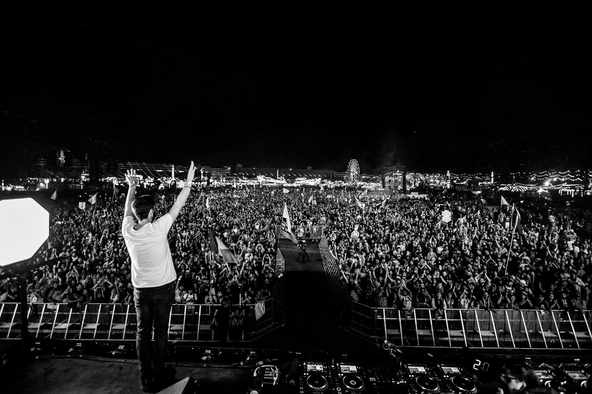 Lane8music's tweet image. so good to be back @EDC_LasVegas for a little dance last night!! 🍾🍾

📷@fixation_photo