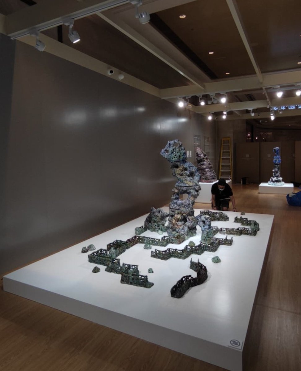 Happy International Artist Day! 🎨 Let's show some support for artists around the globe. Today we're highlighting @heidiwtlau
for her solo exhibition 'Empire Recast' at the @grandlisboapalace for <a href="/artmacao/">Hats Macao</a>