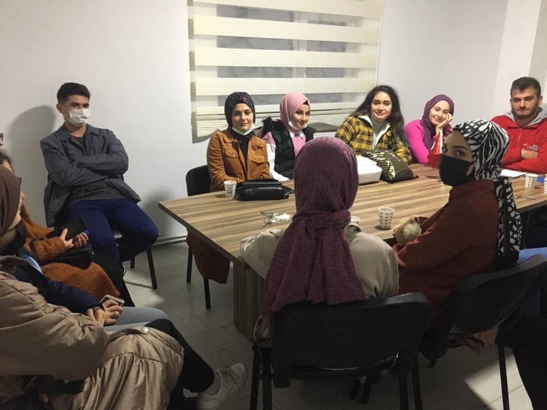 Genç Kızılay Sinop İl Başkanlığı olarak İl Başkanımız Mustafa NEŞE'nin katılımlarıyla yönetim kurulumuzla beraber fakülte temsilcilerimizle biraraya geldik.