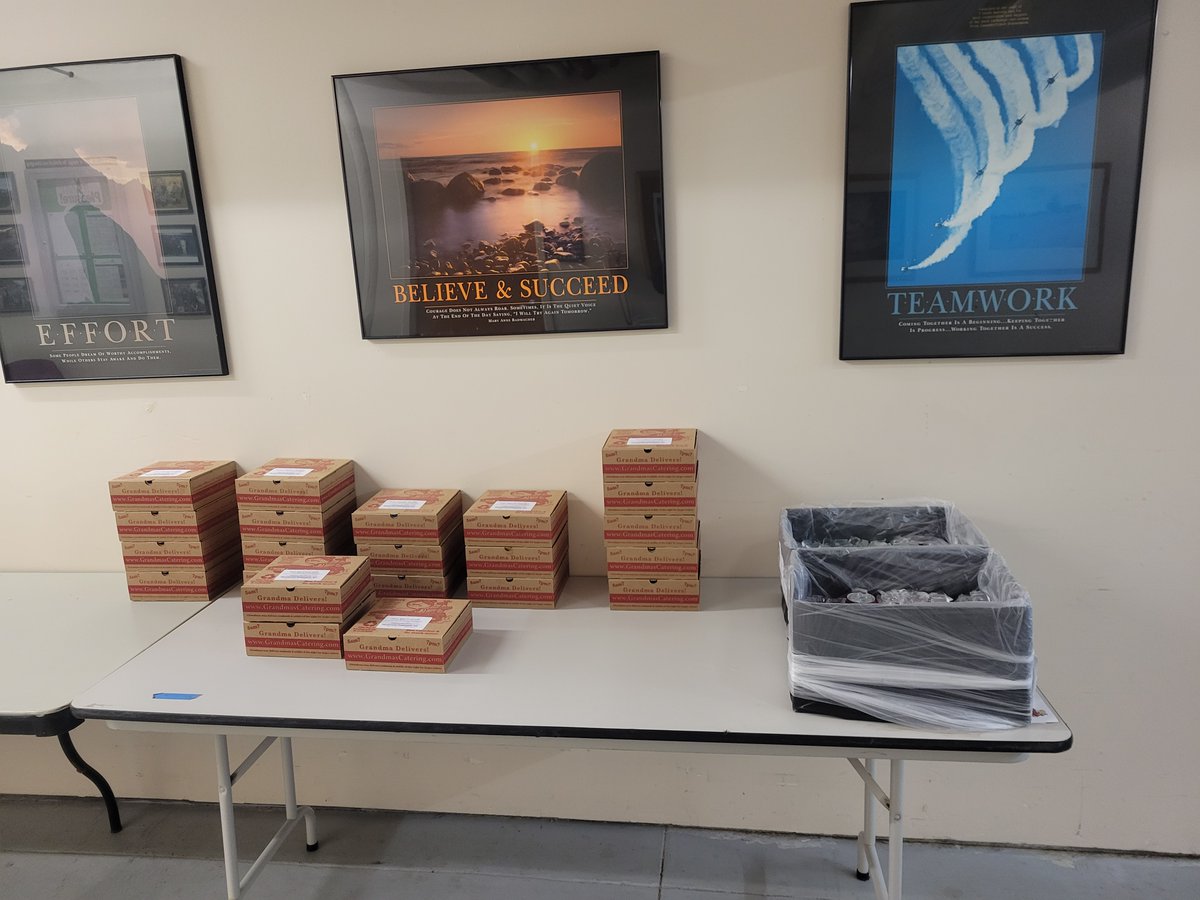 hendersonengs's tweet photo. It was great to see our friends today at @UHKCMO. π In celebration of #HealthEngWeek, we shared a small token of our gratitude by dropping off lunch. From our team of #healthcare and #facilities experts to yours, thank you for all you do to make a difference. π #ASHE https://t.co/hj3F8UiK6V