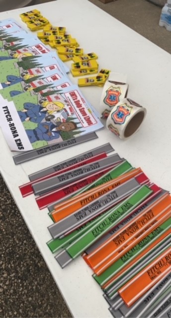 fitchronaems's tweet photo. Kristy and Zeke put on quite a display of PR materials at the Fitchburg Fire traveling open house last week. Great job!! https://t.co/t6quuOUdmr