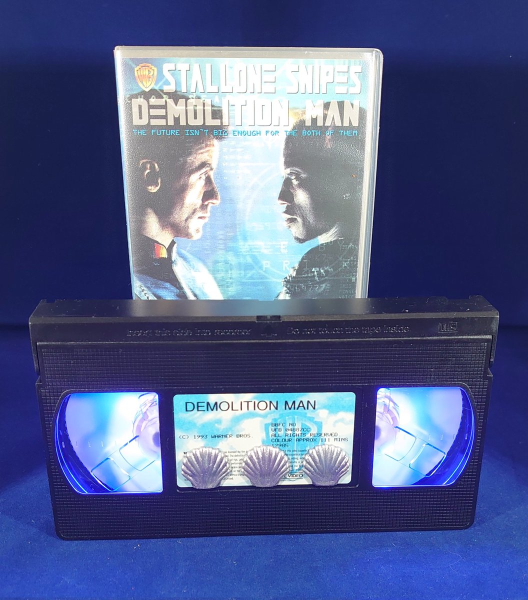 ClaresFunkWare's tweet photo. One more box photographed. The following items will be uploaded tonight 😍 plus a few more. Pop over to my shop for lots of goodies.

https://t.co/xfPGiRoP1C

#YourBizHour #makershour #gifts #giftideas #etsy #CraftBizParty #EarlyBiz #handmade #reycle #vhs #christmas https://t.co/TRgbUggBVx