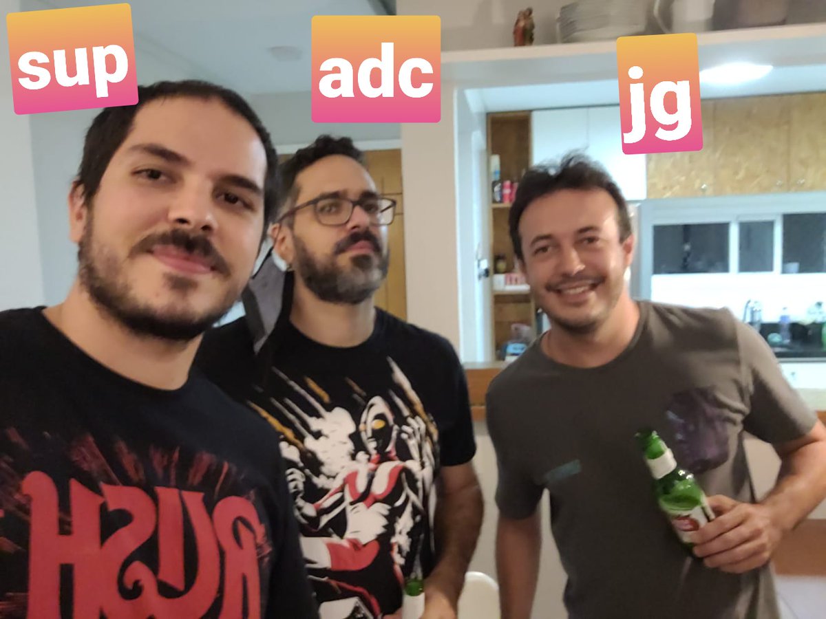 Membros originais do BFF LoL. @guilinsmanaus <a href="/xicoleon/">Francisco León</a> . Olhai @edlago , é quase um time. Nesse time só tem gank no boot.