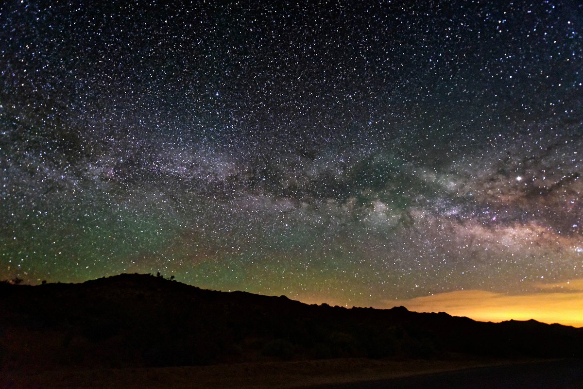 KTOKE20's tweet photo. @NFT_French 👽🌌Space Dreams in Joshua Tree 🌵
https://t.co/lne1r7BUOc
#nftcollection #nft #milkway https://t.co/fWeWfGhlkO