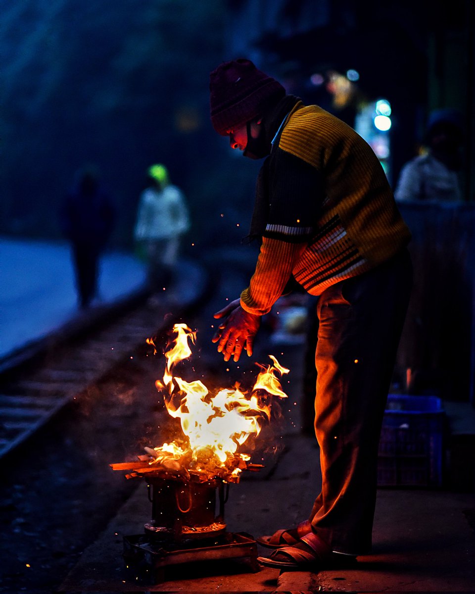 Deckle_Edge's tweet photo. Fire shots. Winter series, that's the best part about the season apart from God light. 

#NFTCommunity #NFT #NFTs #winter https://t.co/Luw0q4zxQm