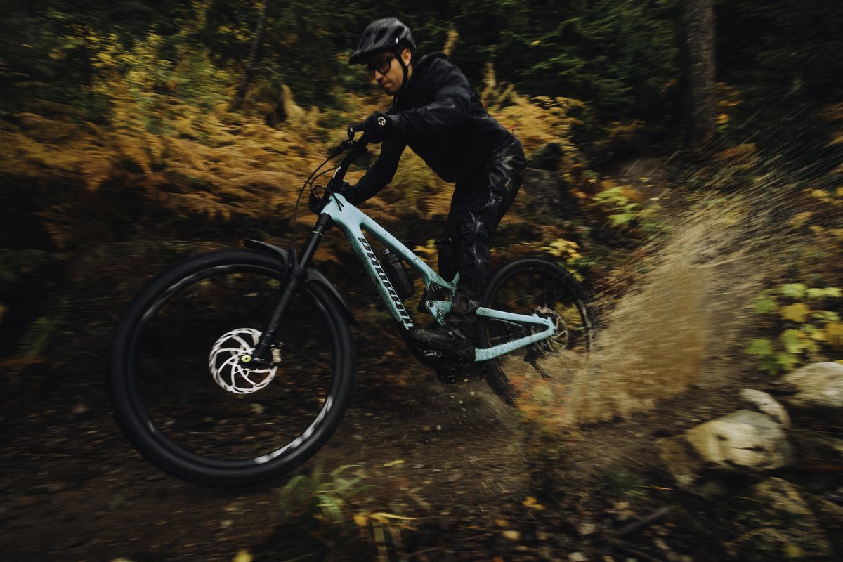 Revelation Jacket and Thunderpant kinda day with Rémy Métailler  

🌧 🌧 🌧⁠

Shop the Revelation: bit.ly/3El4A3D