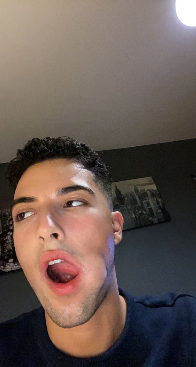 Alex tweet media