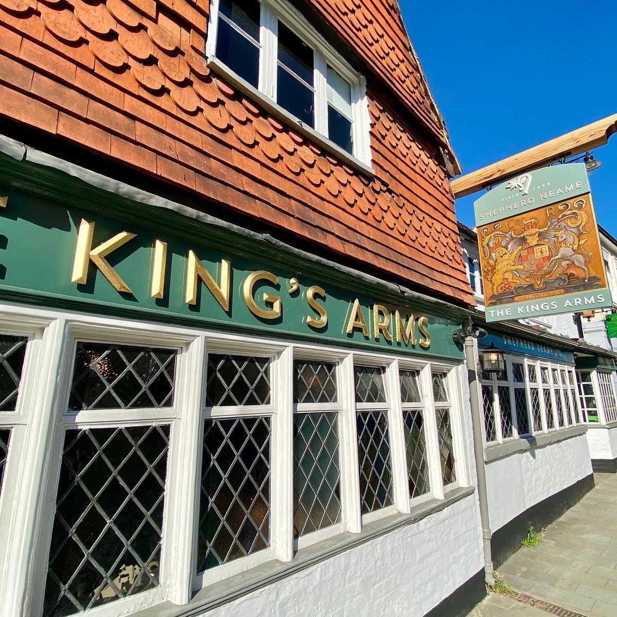 Hello Dorking tweet media