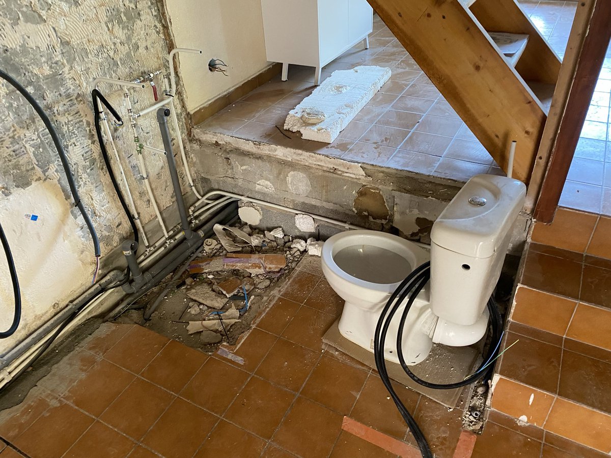 AgenceBatiment's tweet photo. Agence Du Bâtiment vous accompagne dans vos projets 04 94 94 28 23 #renovation #renovationmaison #renovationappartement #construction #constructionmaison #sanary #bandol #lepradet #carqueiranne #hyereslespalmiers #sixfours #toulon #amenagementinterieur #amenagement https://t.co/krlOMmmIwp