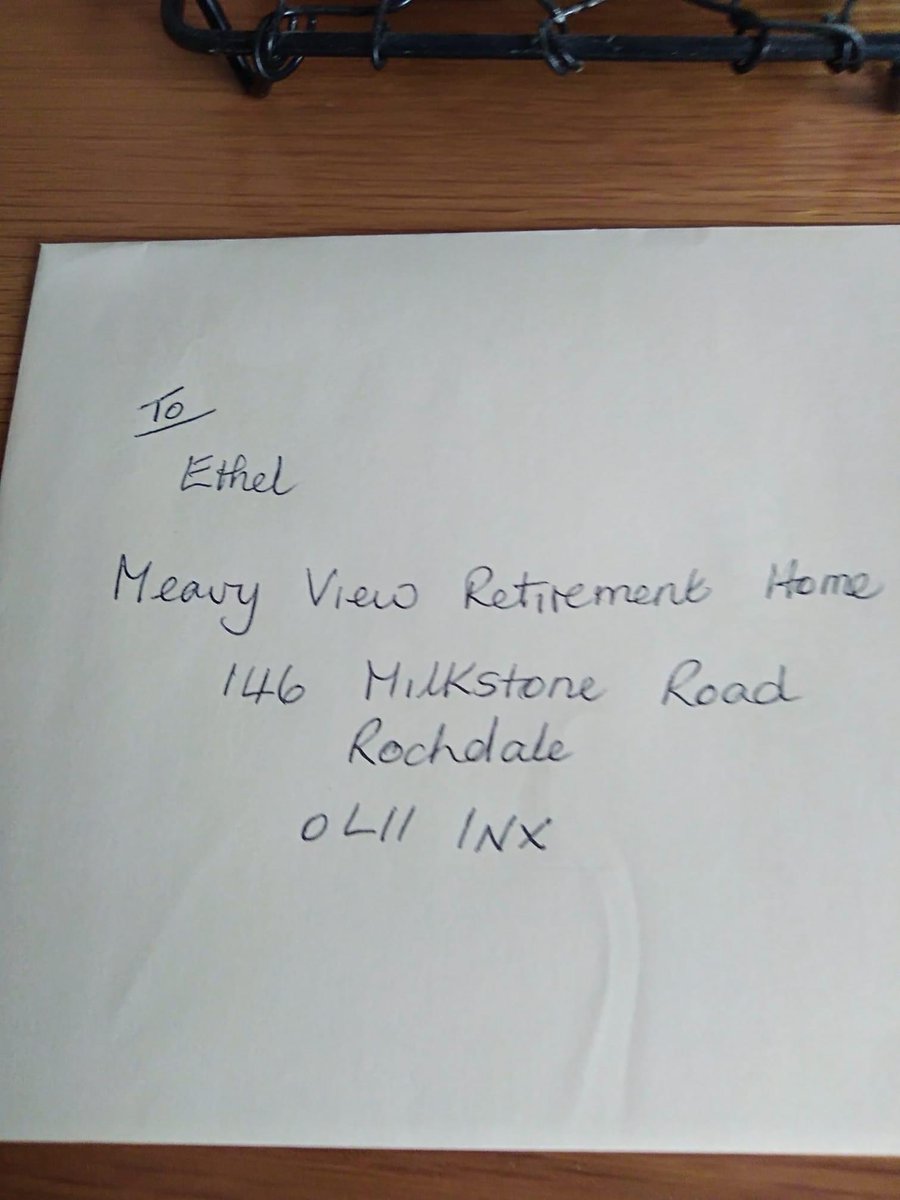 BigBearF1's tweet photo. This lady is 100 on the 7th November, staff at the home are tryin to get 100 cards for her as she doesn't have any family,would be grateful if anyone could send a card,if u send one could u please put where you are from,I’m sure she will be over the moon,do ur thing troops. 🥰 https://t.co/6uGKuztYbT