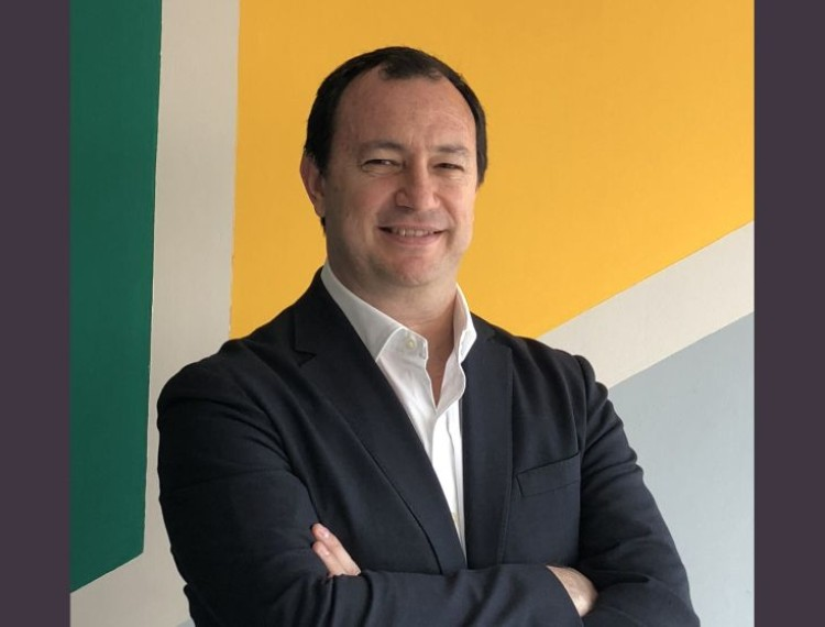 DesafioDigital_'s tweet photo. Este lunes a las 21:00 @AlexTudorB conversará con Sebastián Foldvary, Líder de aprendizaje global de @IBM y Ramiro Blázquez @ramablazquez Country Manager Chile de Von Der Heide @vdh_jobs, sobre la relevancia del uso de #peopleanalytics para mejorar la gestión de #recursoshumanos. https://t.co/Ef23QtntVL