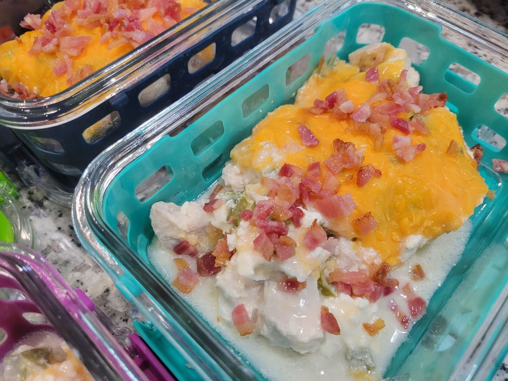 Skinny Jalapeno Popper Chicken 
#weightwatchers #mealprep #wwcommunity
buff.ly/3vJ29EC