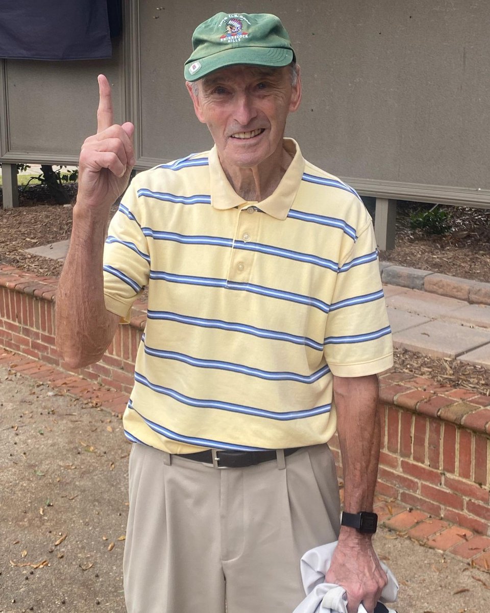 Way to go to John Essery for making his 6th Hole In One today on Blue Heron #6!!!