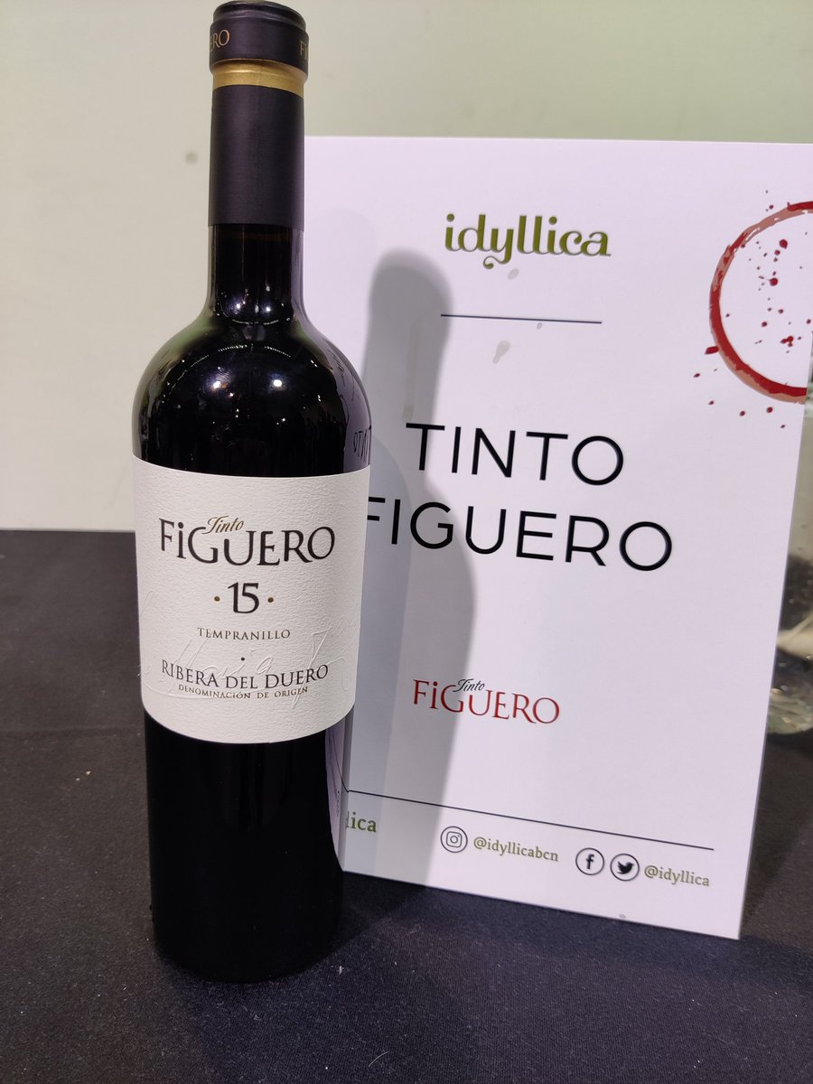 irenefergar's tweet photo. Tarde de cata de vinos de la mano de @idyllica #firaidyllica #tastidyllica
#idyllicabcn #idyllica https://t.co/qrDgGXnwPG