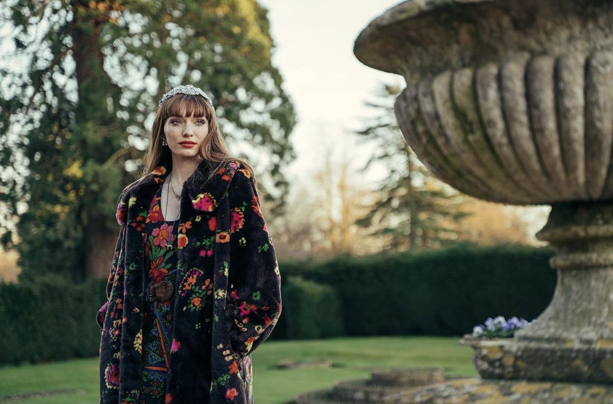 Mr Mortimer's Wife tweet media