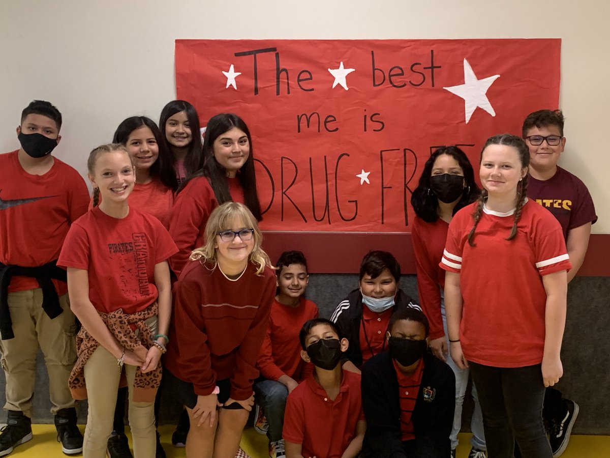 OfficialCISD's tweet photo. Pirates rallied in red today to send a message against the use of drugs! #PiratesForever #RedRibbonWeek #WeBelieveCISD https://t.co/1wSXATBCqb