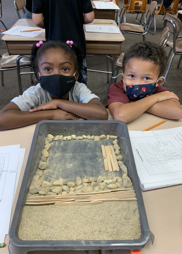 CathyWiddop's tweet photo. MH second graders became engineers when they worked to solve the problem of erosion on a sandy hillside. #KnowAtom #MHhawkPride #WeDigEPS https://t.co/oMgDUZuI9K
