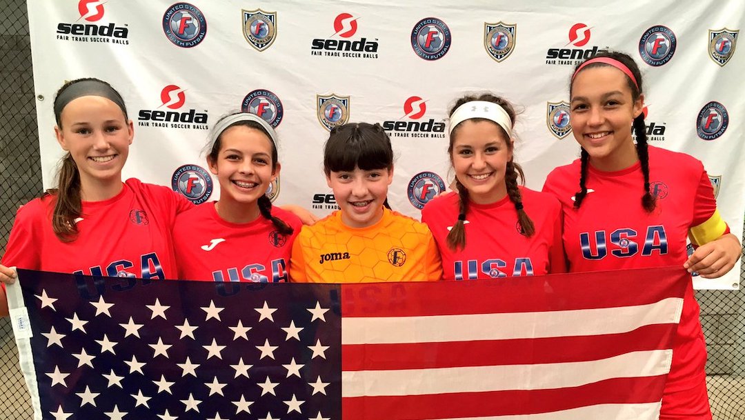 HeartlandFutsal's tweet photo. One of the best ways to make yourself happy is to surround yourself with people with the same mindset as you!

#HeartlandFutsal https://t.co/9EMxD6pIYo