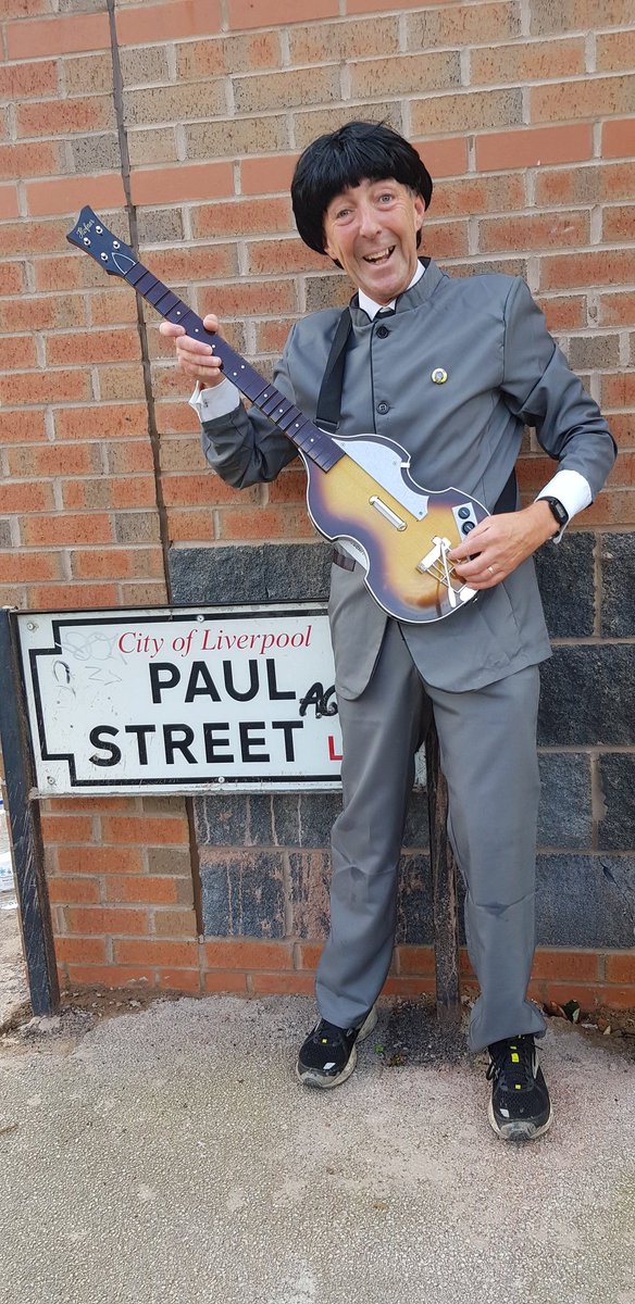 LordSmythe's tweet image. #Runstreak day 5,411 #RunEveryDay Marathon number 53 sometimes it's more than running 26.2miles as fast as you can and sticking to pace .. sometimes All You Need Is Love on the long and winding road @RunRocknRoll #RnRLiverpool @thebeatles #Macca @PaulMcCartney #marathon #running