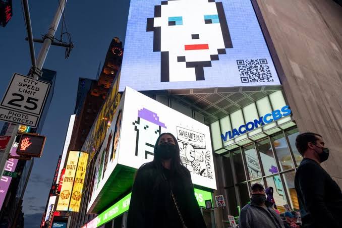 xhibitnft's tweet photo. NFT art is a totally new way of categorizing digital artworks that enables designers to monetize their work.

#NFTs  #NFTsCommunity #nftspace #nftsocial #NFTartist #ArtificialIntelligence #ArtistOnTwitter #digitalart #NFTGiveaways https://t.co/XOSeFHcHGg
