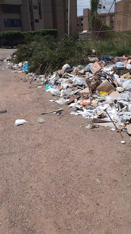 jetlavidaesasi's tweet photo. Mucha basura en LAGOMAR NORTE DE MARACAIBO! Hace tiempo que el camión no pasa!!!! https://t.co/tASXFxJXj5