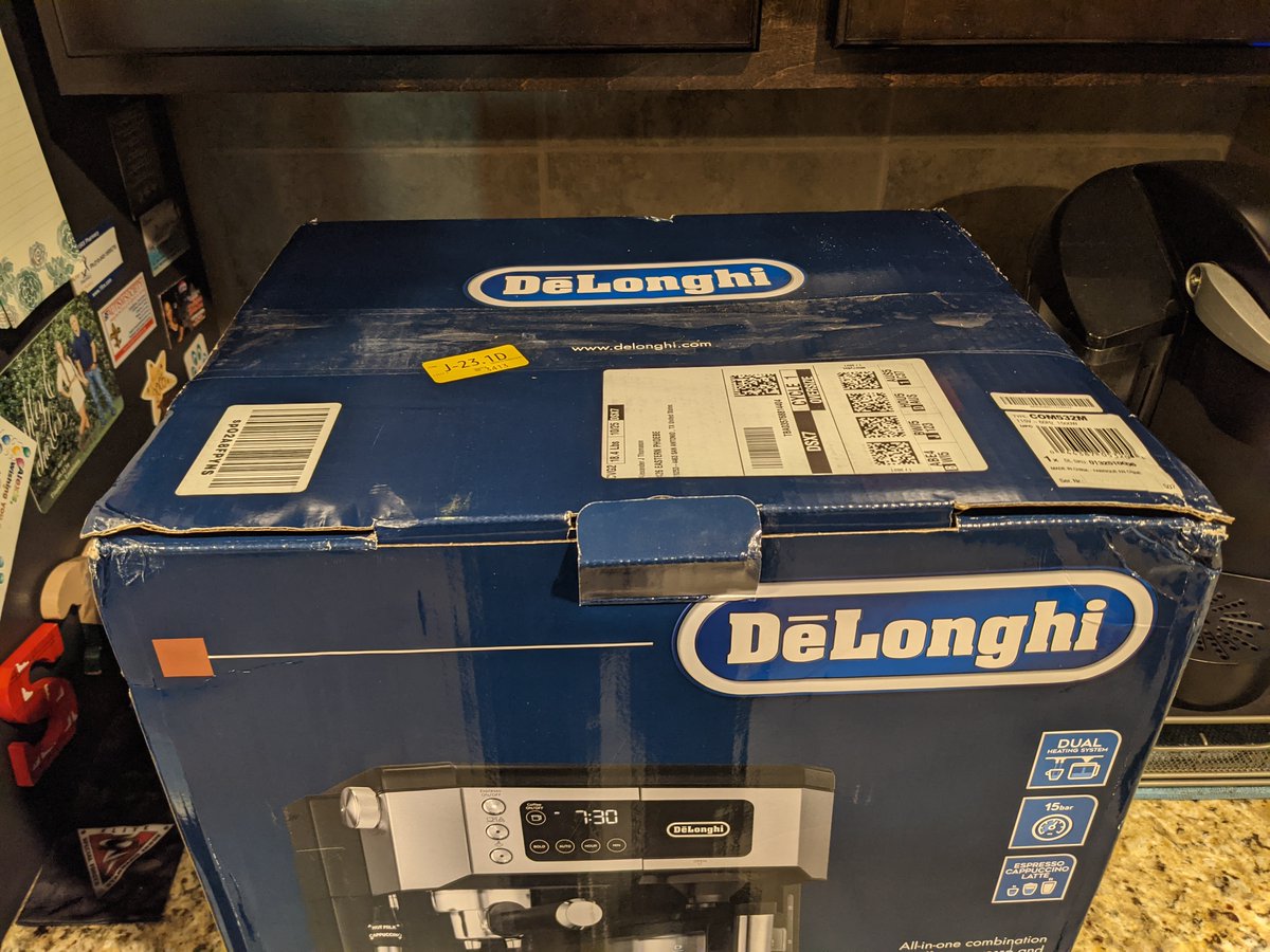 Secure4Fun's tweet image. Reminder, don't order Christmas presents from @amazon. They won't follow their own gift procedures, and will deliver previously returned items that have clearly been abused.